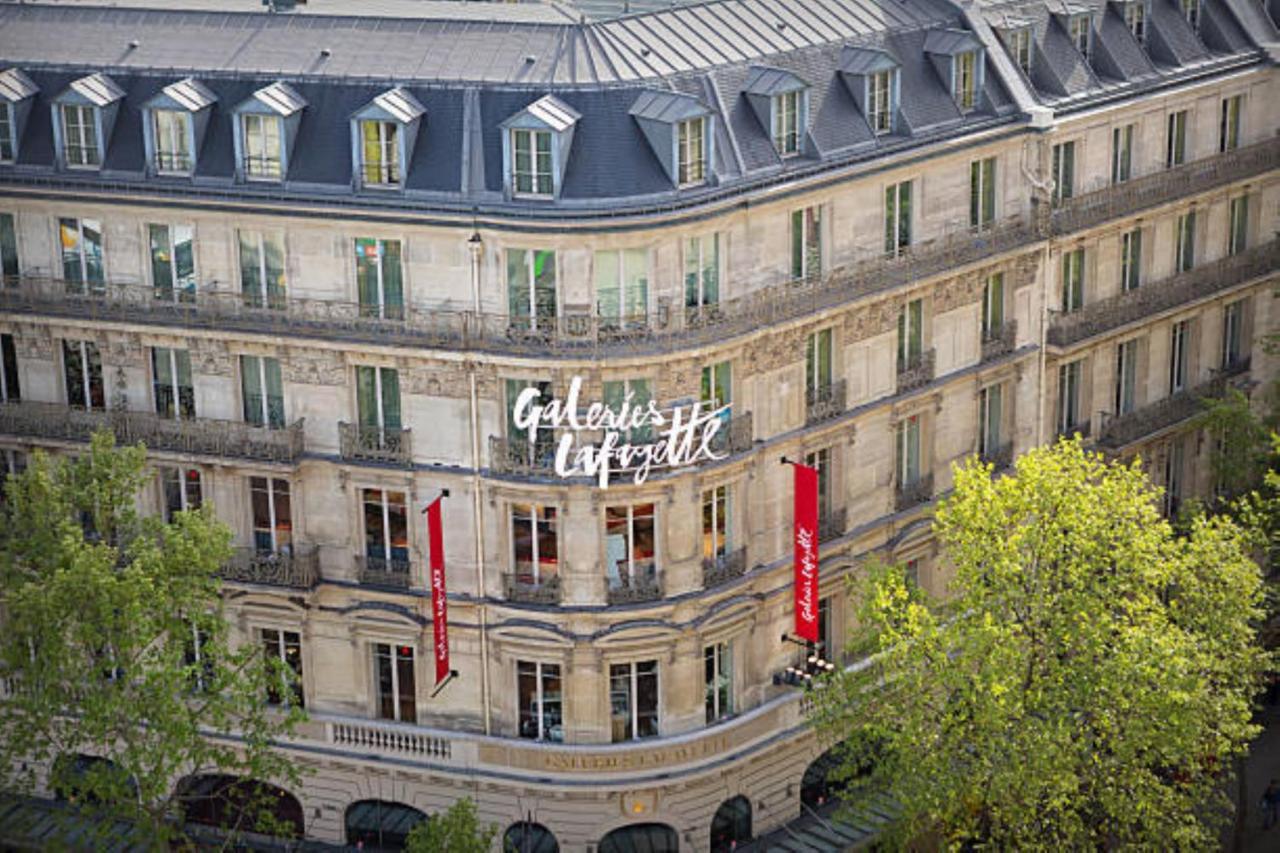 Holiday Inn Paris Elysées, an IHG Hotel Exterior foto